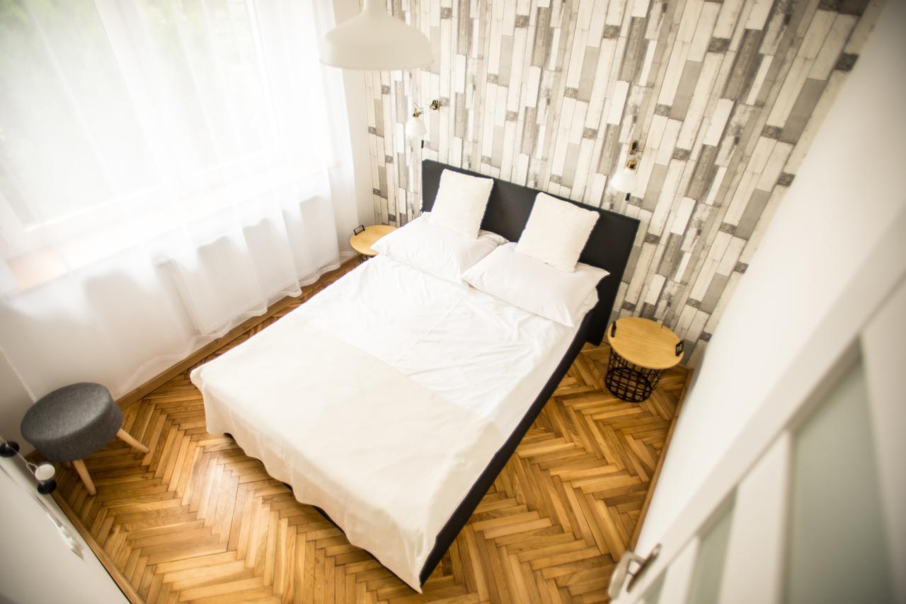 Mansarda Noclegi Wrzesnia Exterior photo